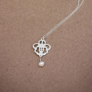 Silver Lace pearl Pendant